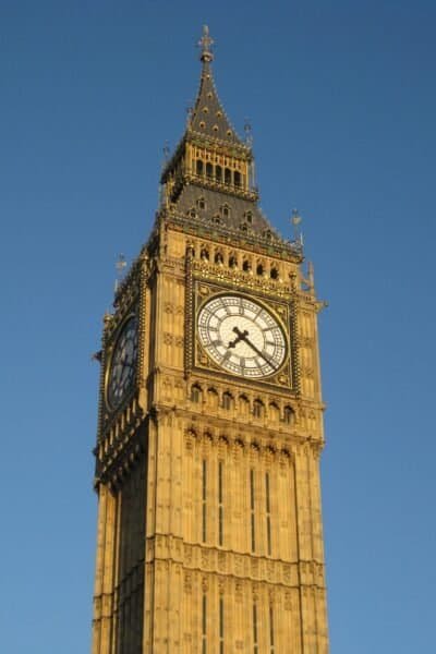 Big Ben, London – Symbol of UK’s rich heritage and academic excellence.